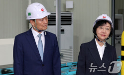 수입식품 전자심사 도입 물류창고 찾은 식약처장