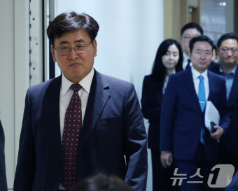인사브리핑 입장하는 유상임 과기부장관 후보자