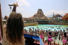 김해 롯데워터파크 자이언트 뮤직 웨이브…EDM·댄스 공연 등