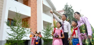 북한 다천농장과 성내농장에 들어선 새 살림집들