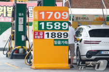 주유소 기름값 4주 연속 상승 상승폭 둔화 중