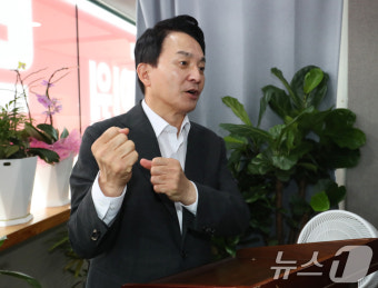밀양 찾아 당심잡는 원희룡