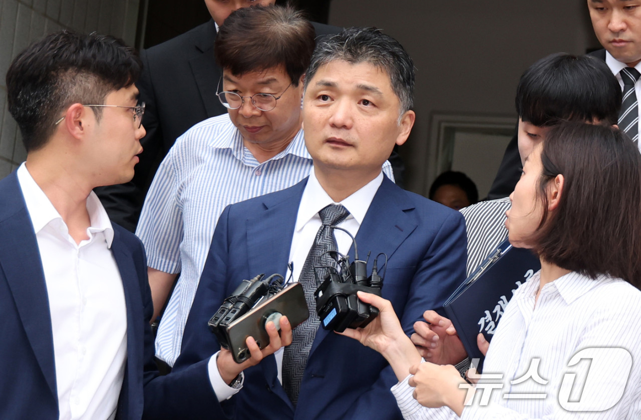 카카오 창업자 김범수, SM엔터 주가 시세 조종 혐의로 구속