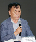 발언하는 김영기 공동대표