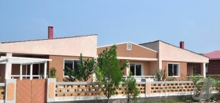 北 봉천군 석사농장에 들어선 새 살림집들