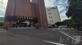 청주 우암교회, 도심 주차난 해소 위해 주차장 80면 개방