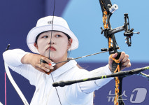 양궁 임시현, 3관왕 향해 순항…여자 개인전 32강 진출 [올림픽]