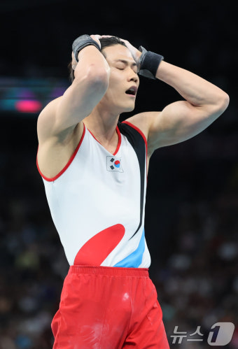 아쉬워 하는 허웅