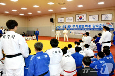 순천 방문한 허미미 선수