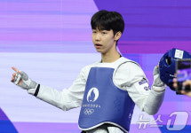 [속보] 박태준, 8년 만에 태권도 金…종주국 자존심 살렸다