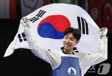 박태준 금메달의 기쁨