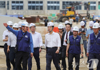 건설현장 둘러보는 한덕수 총리