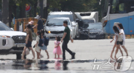 아지랑이 피는 도로