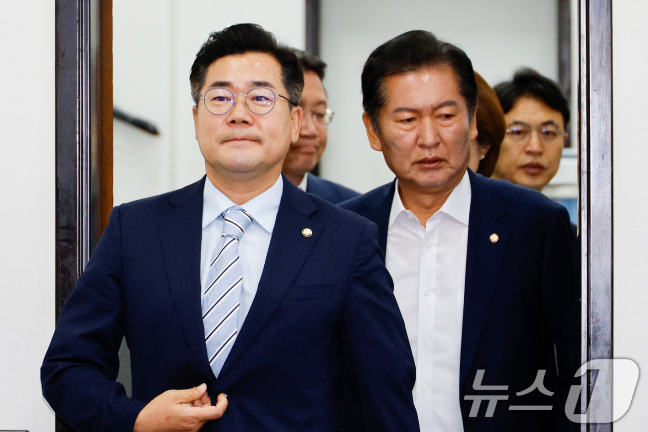 더불어민주당 전당대회, 정청래 vs 박찬대 vs 황명선: 치열한 대결 예고