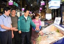 울산 남구, 신정시장 태화수산 수산물 매대 개선 시범사업 마쳐