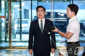 첫 출근하며 답변하는 김용현 장관 후보자