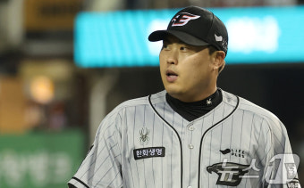 류현진, 6이닝 3피안타 호투로 한화, NC 꺾고 2위 자리 지켰다