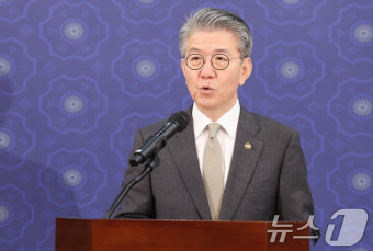 격려사하는 김홍균 외교차관