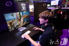 삼성전자, 게임스컴서 '오디세이 3D' 공개