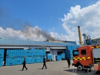 진주 주류 생산 공장서 불…60대 화상으로 병원 이송(종합)