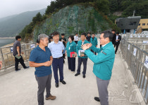 오봉저수지 긴급점점 나선 김홍규 강릉시장