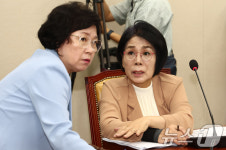 대화하는 최민희·김현