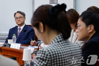 민주 의료대란대책특위 출범식 찾은 주영수 원장