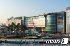 수원역 인근 육교서 20대 여성 추락…경찰 수사 중