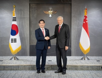김용현, 네덜란드·싱가포르 국방장관과 회담…국방·방산협력 논의