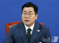 박찬대 원내대표 김여사 의혹 줄사탕, 특검이 답