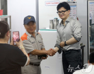 부산 서동미로시장 찾은 한동훈