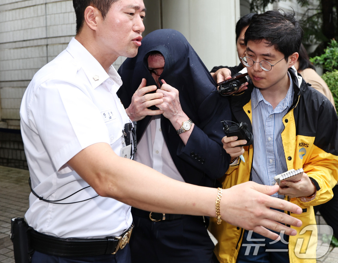 도이치모터스 주가조작 방조 혐의로 징역형 집행유예 선고