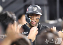 로하스, 확실한 만루 홈런