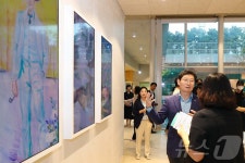 용인시 도시 속, 지식의 숲 동천도서관 개관…20번째 공공도서관