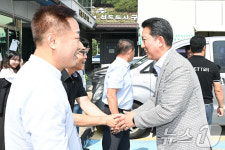 개인택시 기사 격려하는 김장호 구미시장