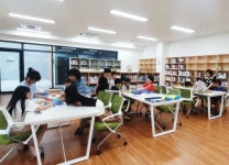청주 파밀리에 작은도서관 복합문화공간 역할 톡톡히