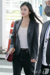 이탈리아 밀라노로 출국하는 뉴진스 하니