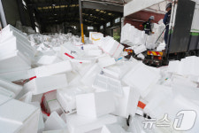 [뉴스1 PICK]추석이 남긴 ‘쓰레기 산맥’…치워도 치워도 끝이 없다”