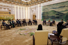 왕이 외교부장 만난 한중의원연맹