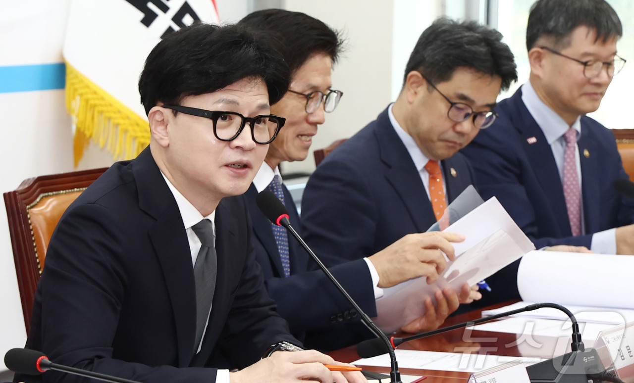 한동훈, 청년들과 교감…연금 개혁과 정년 연장에 대한 정책 토크콘서트 개최
