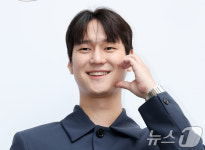 고경표, 순진무구한 볼하트