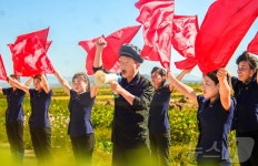 노동신문 경제 선동의 북소리로 농장벌이 들썩인다