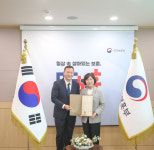 보훈장관, 론 김 의원에 감사장…美뉴욕주 유관순의 날 제정 주도