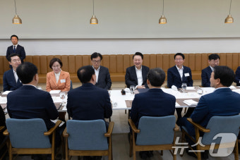 윤석열대통령, 여당 원내지도부·상임위 격려만찬