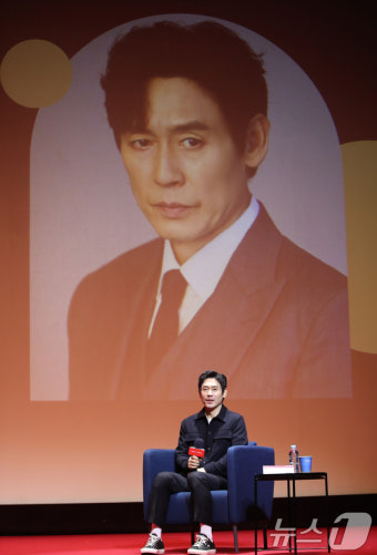 설경구, 액터스하우스의 주인장