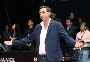 부국제 참석한 미겔 고메스 감독