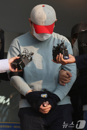 한글 성경 출간 인물, 민영진 교수와 김명현씨 부부 돈 절도 혐의 입건에 충격!