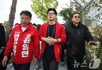 부산 노포역 일대 거리유세 나선 한동훈