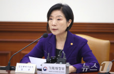 소상공인 협동조합 만난 오영주 장관 지역 브랜드 활성화 등 지원