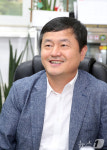 자비 4억 들여 ‘공짜주택’ 4형제 가족에게 제공한 기업인…이유는?